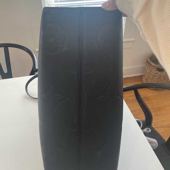 Louis Vuitton ONTHEGO GM Black Leather - Picture 6 of 10